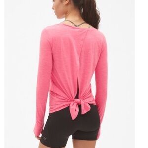 NWT Gap Fit Women's Breathe Neon Pink Long Sleeve Open Tie Back Top Size Medium